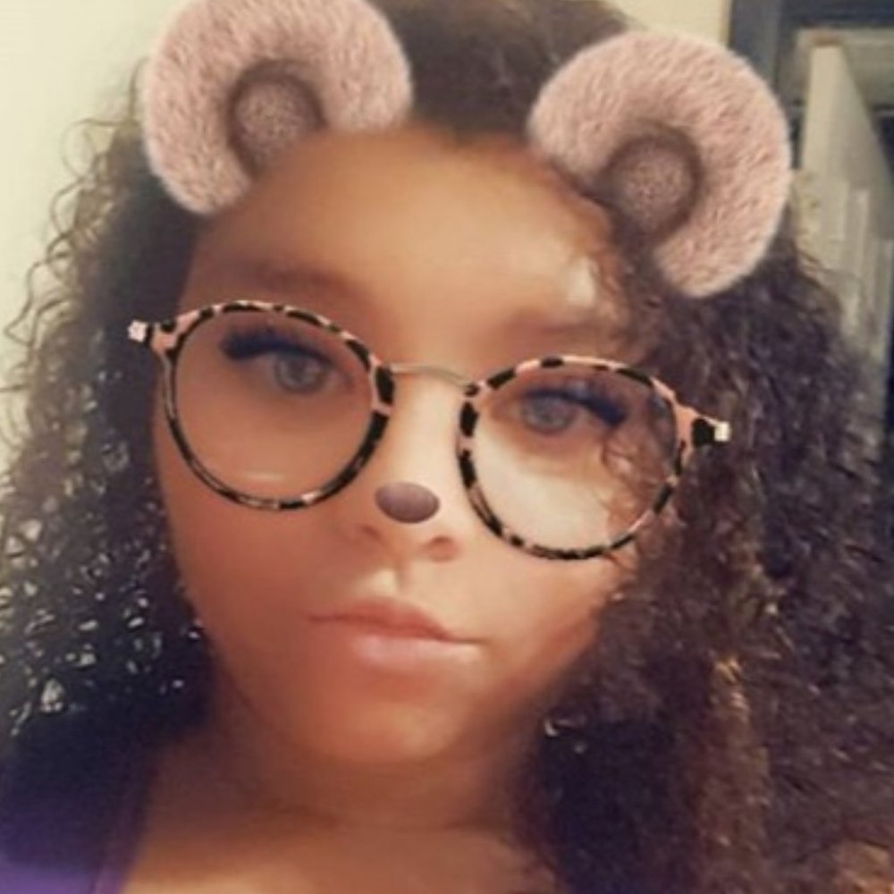 Meet your Posher, Janelle